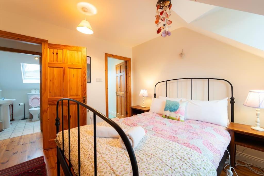 Orchard Cottage Дингл Экстерьер фото